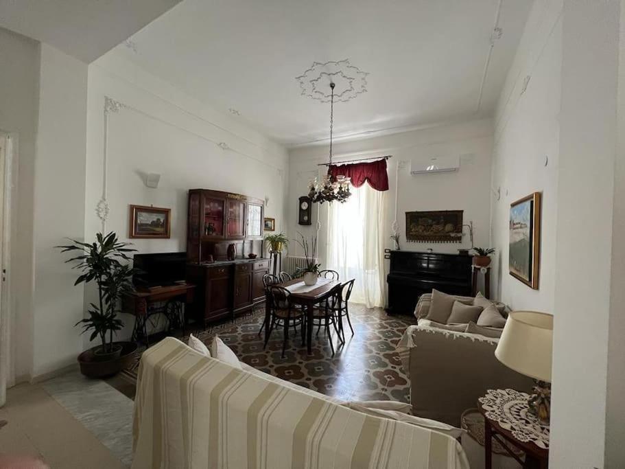 Lux Domus Apartment Bari Exterior foto